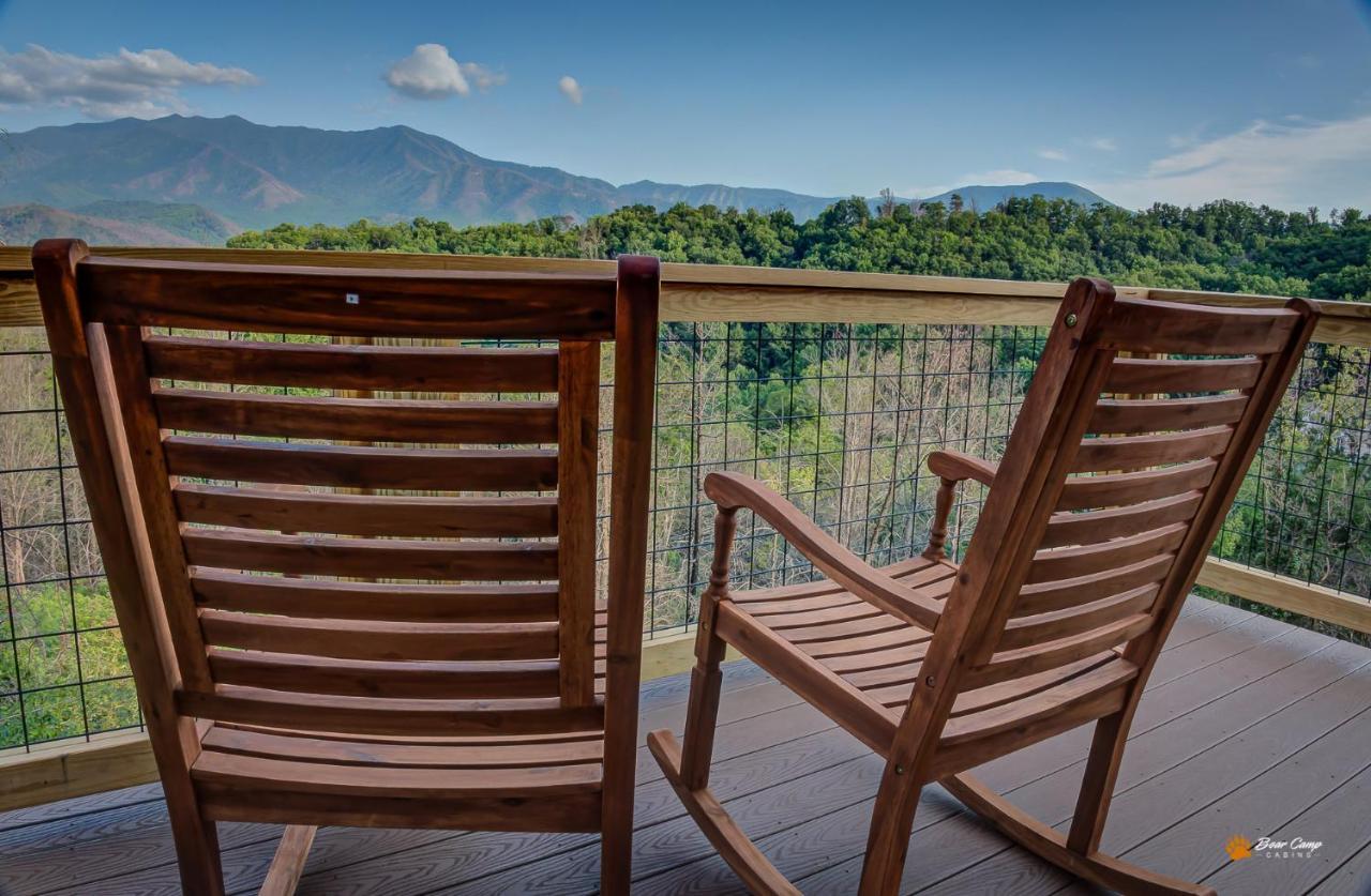 Majestic View Lodge, Amazing Views, Hot Tub, 1089 Free Tickets Each Paid Day, Dollywood And More Gatlinburg Exterior foto
