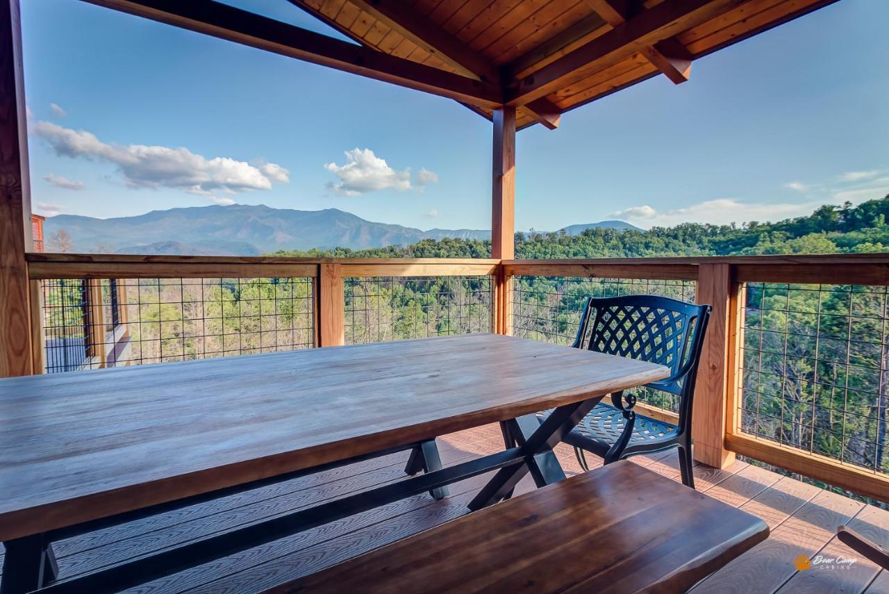 Majestic View Lodge, Amazing Views, Hot Tub, 1089 Free Tickets Each Paid Day, Dollywood And More Gatlinburg Exterior foto